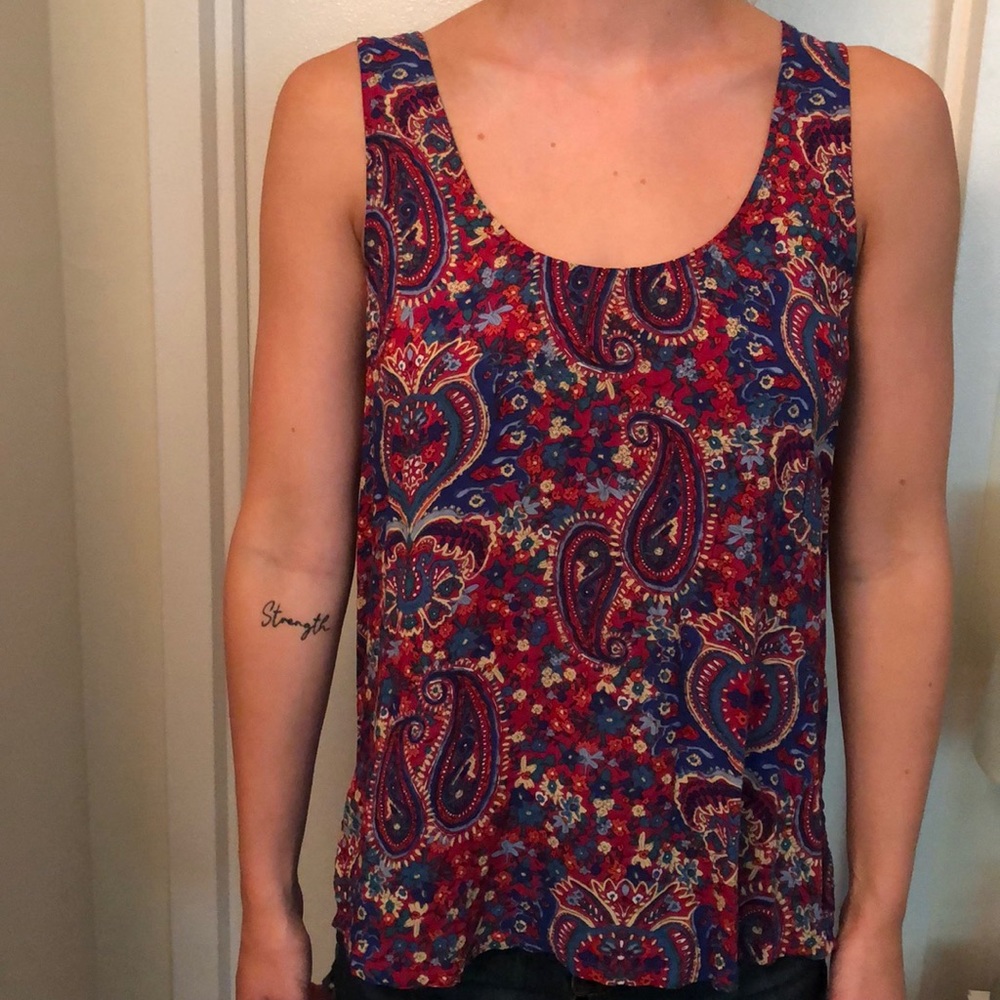 Flowy lace up back tank top